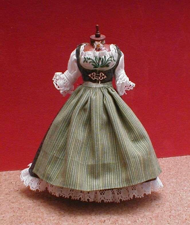 Dirndl groß